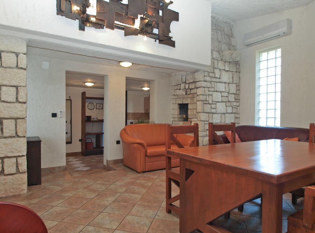 Apartments Nenad 1720 Premantura Exterior foto
